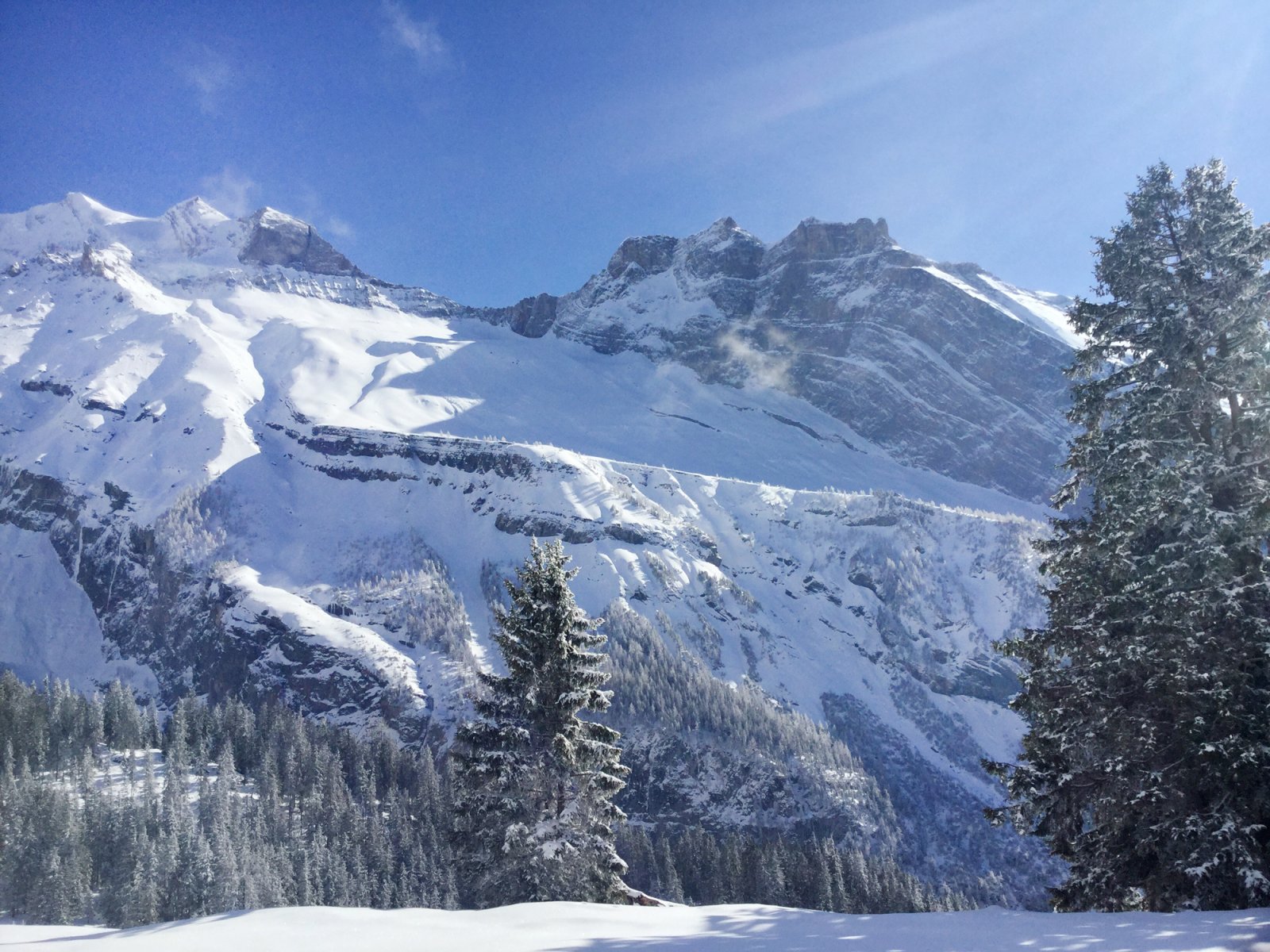 Winter hike with kids in Switzerland