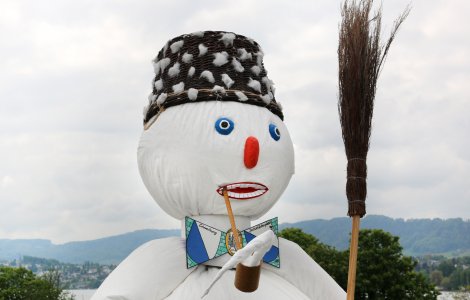 Sechseläuten Zurich Snowman Böögg Bonfire