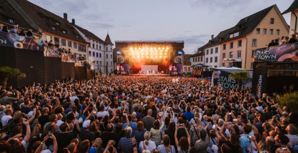 The main stage of Stars In Town during a performance of Lo&Leduc - Copyright Roman Wüest/Stars in Town