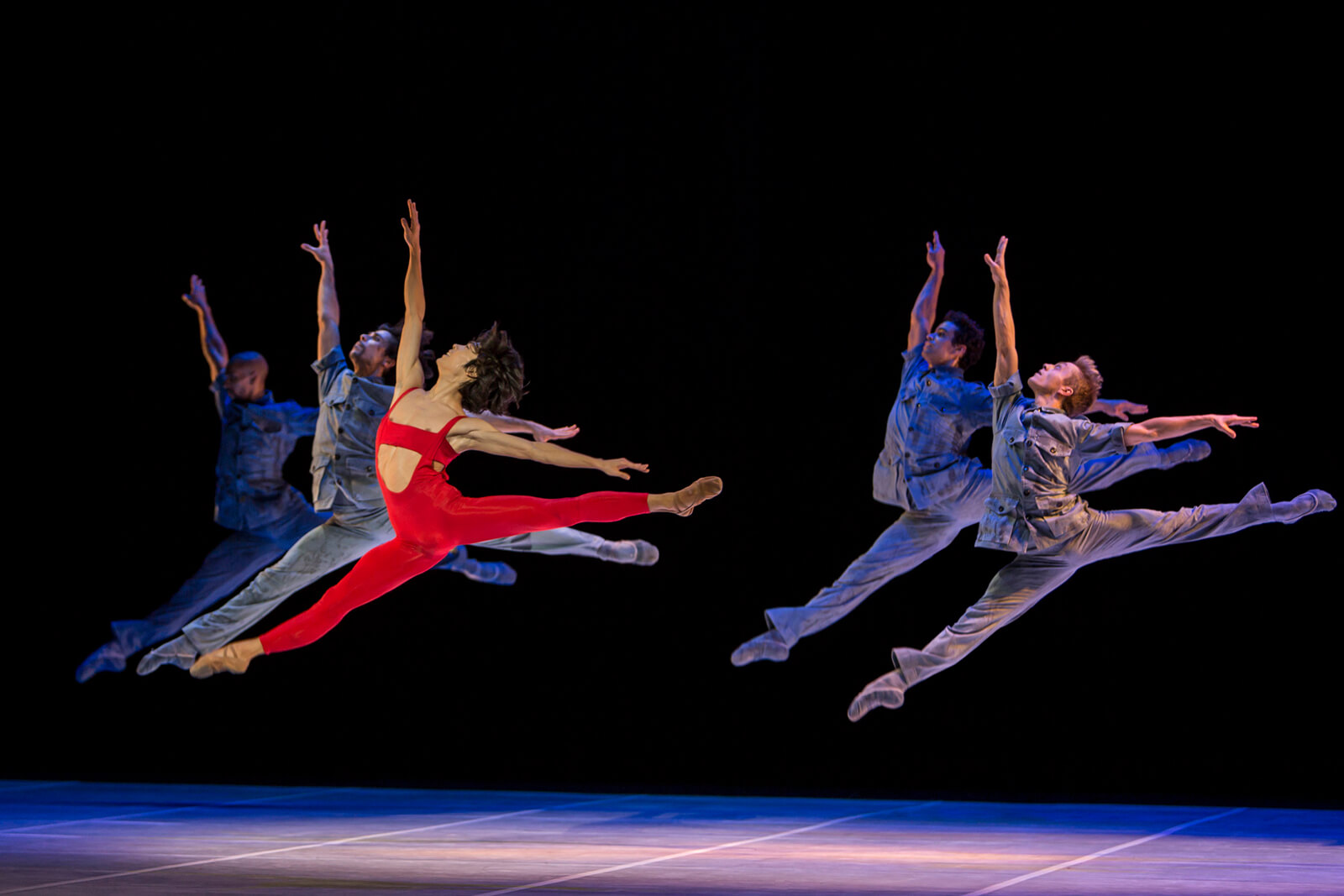 Bejart Ballet Zurich - L'Oiseau de Feu Ballet - Copyright Gregory Batardon