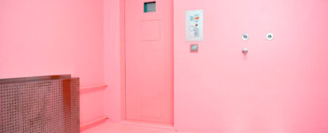 Cool Down Pink Swiss Prisons Cell in Switzerland - Copyright Color Motion GmbH