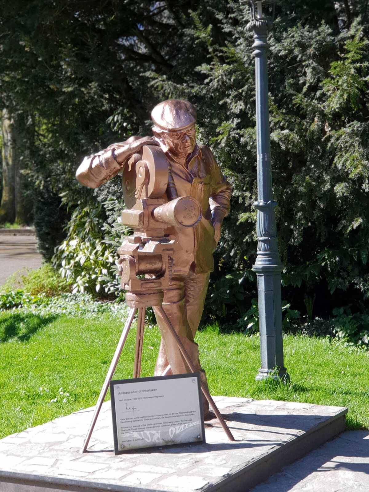 Indian Cinema in Switzerland - Yash Chopra Statue in Interlaken