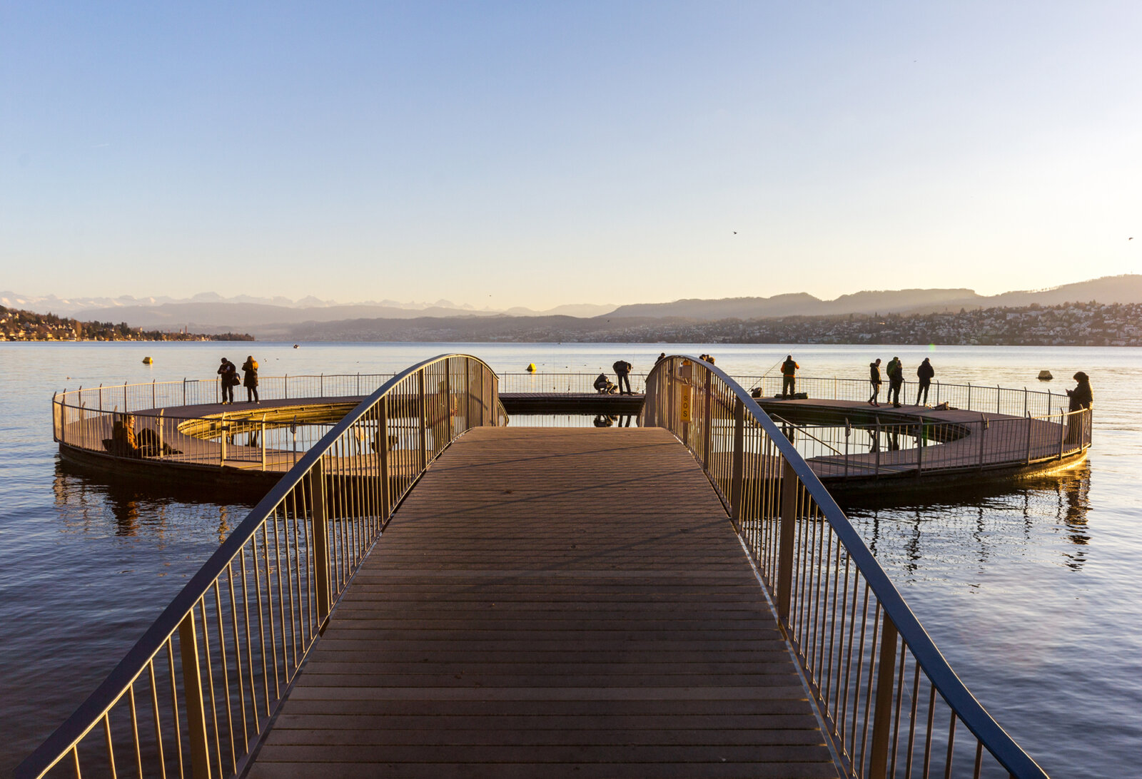 Zurich East-West Shoreline Trail - Running in Zurich with WorldRunner
